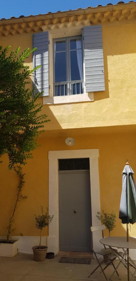 Jolie Maison De Ville La Petite Magnanerie La Roque-d'Antheron Εξωτερικό φωτογραφία